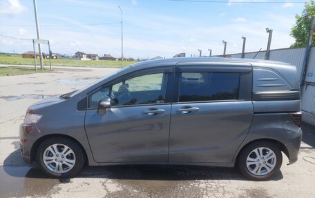 Honda Freed I, 2012 год, 1 350 000 рублей, 18 фотография