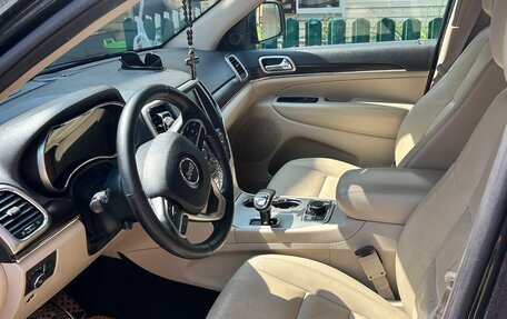 Jeep Grand Cherokee, 2014 год, 2 380 000 рублей, 18 фотография