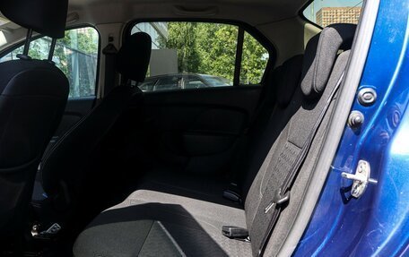 Renault Logan II, 2017 год, 820 000 рублей, 10 фотография