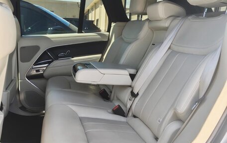 Land Rover Range Rover IV рестайлинг, 2022 год, 12 450 000 рублей, 10 фотография