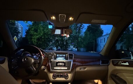 Mercedes-Benz M-Класс, 2013 год, 18 фотография
