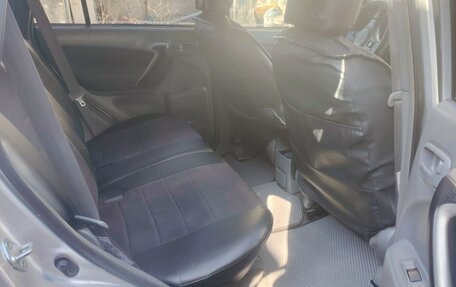 Toyota RAV4, 2002 год, 900 000 рублей, 16 фотография