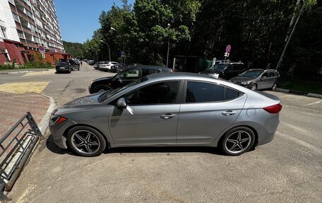 Hyundai Elantra VI рестайлинг, 2016 год, 1 130 000 рублей, 6 фотография