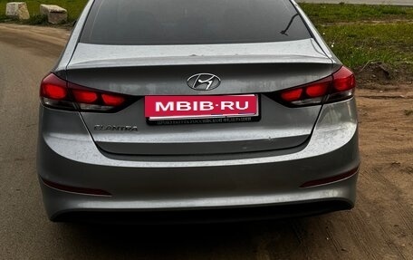 Hyundai Elantra VI рестайлинг, 2016 год, 1 130 000 рублей, 10 фотография