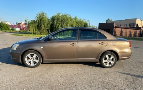 Toyota Avensis III рестайлинг, 2004 год, 870 000 рублей, 2 фотография