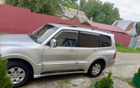 Mitsubishi Pajero III рестайлинг, 2004 год, 800 000 рублей, 4 фотография