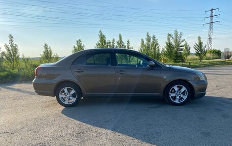 Toyota Avensis III рестайлинг, 2004 год, 870 000 рублей, 6 фотография