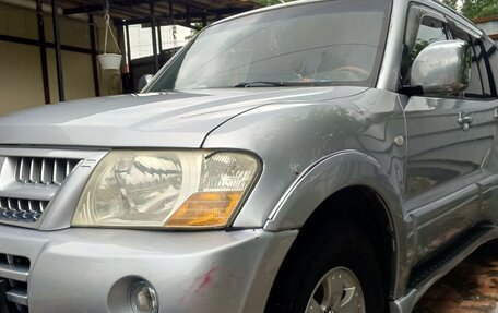 Mitsubishi Pajero III рестайлинг, 2004 год, 800 000 рублей, 18 фотография