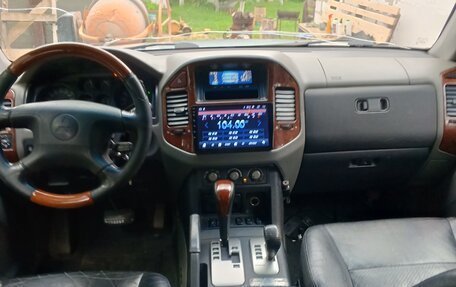 Mitsubishi Pajero III рестайлинг, 2004 год, 800 000 рублей, 17 фотография