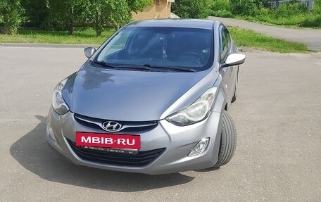Hyundai Elantra V, 2012 год, 900 000 рублей, 3 фотография