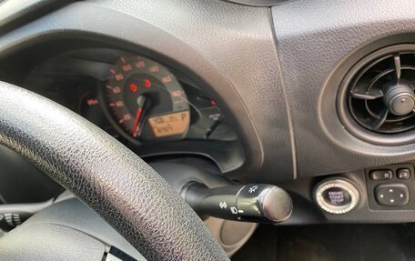 Toyota Vitz, 2017 год, 850 000 рублей, 5 фотография