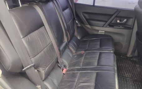 Mitsubishi Pajero III рестайлинг, 2005 год, 1 100 000 рублей, 3 фотография