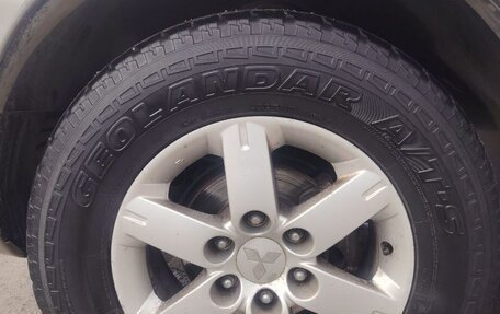 Mitsubishi Pajero III рестайлинг, 2005 год, 1 100 000 рублей, 6 фотография