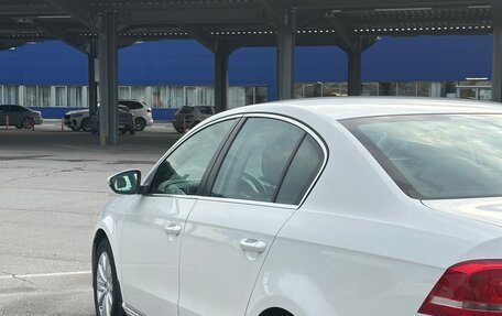 Volkswagen Passat B7, 2011 год, 980 000 рублей, 3 фотография