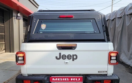 Jeep Gladiator, 2022 год, 7 810 000 рублей, 3 фотография