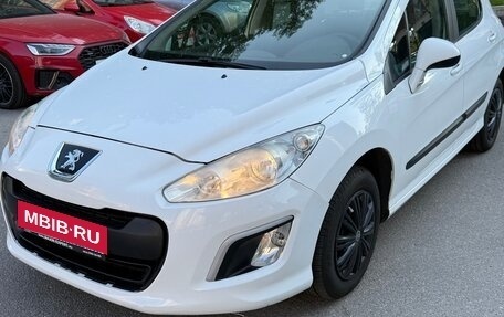 Peugeot 308 II, 2011 год, 750 000 рублей, 16 фотография