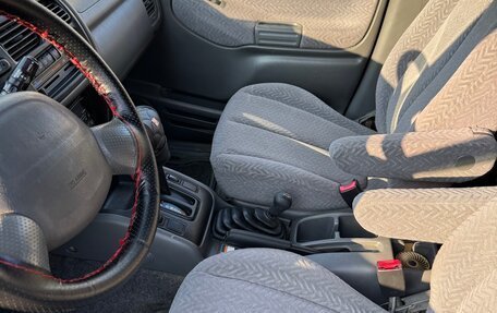 Suzuki Grand Vitara, 2001 год, 600 000 рублей, 17 фотография