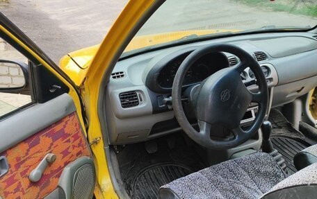 Nissan Micra II, 1999 год, 170 000 рублей, 5 фотография
