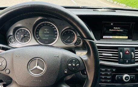 Mercedes-Benz E-Класс, 2009 год, 1 390 000 рублей, 29 фотография