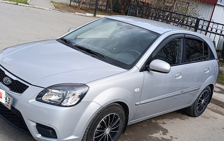 KIA Rio II, 2011 год, 650 000 рублей, 2 фотография