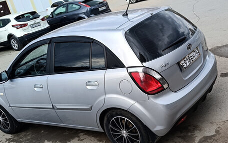 KIA Rio II, 2011 год, 650 000 рублей, 6 фотография