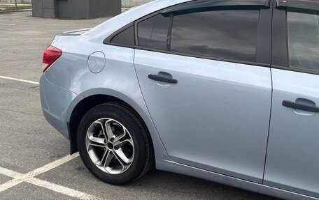 Chevrolet Cruze II, 2010 год, 595 000 рублей, 4 фотография