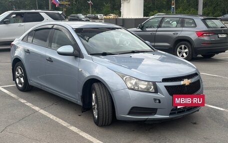 Chevrolet Cruze II, 2010 год, 595 000 рублей, 2 фотография