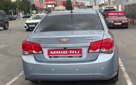 Chevrolet Cruze II, 2010 год, 595 000 рублей, 6 фотография