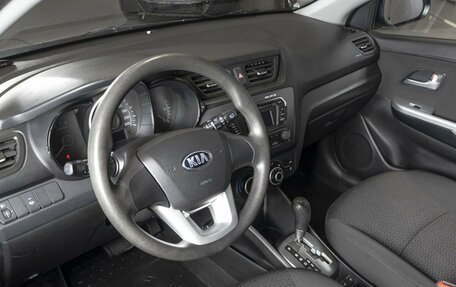 KIA Rio III рестайлинг, 2013 год, 842 000 рублей, 3 фотография