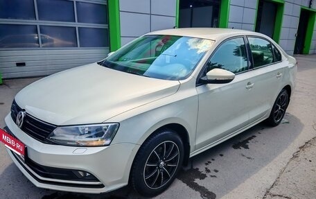 Volkswagen Jetta VI, 2015 год, 1 365 000 рублей, 4 фотография