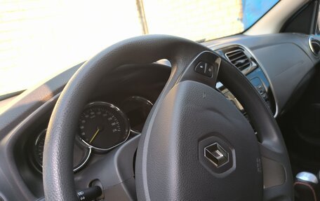Renault Logan II, 2018 год, 890 000 рублей, 16 фотография