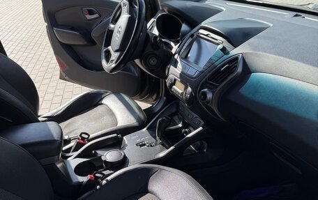 Hyundai ix35 I рестайлинг, 2013 год, 1 350 000 рублей, 12 фотография
