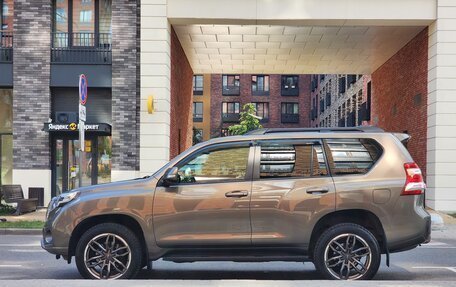 Toyota Land Cruiser Prado 150 рестайлинг 2, 2015 год, 3 345 000 рублей, 5 фотография