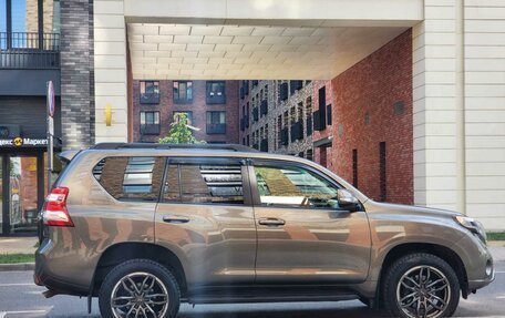 Toyota Land Cruiser Prado 150 рестайлинг 2, 2015 год, 3 345 000 рублей, 7 фотография