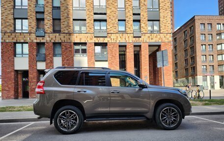 Toyota Land Cruiser Prado 150 рестайлинг 2, 2015 год, 3 345 000 рублей, 3 фотография