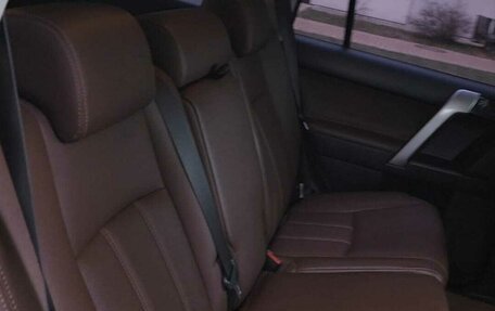 Toyota Land Cruiser Prado 150 рестайлинг 2, 2015 год, 3 345 000 рублей, 12 фотография
