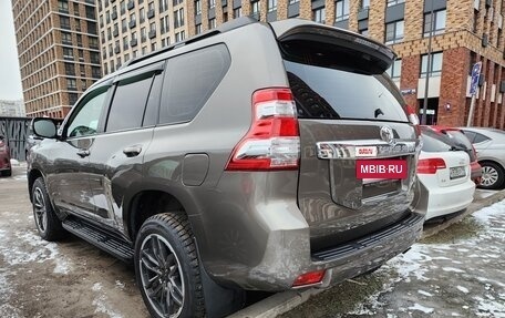 Toyota Land Cruiser Prado 150 рестайлинг 2, 2015 год, 3 345 000 рублей, 11 фотография