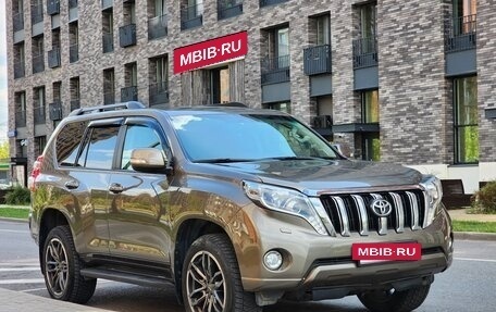 Toyota Land Cruiser Prado 150 рестайлинг 2, 2015 год, 3 345 000 рублей, 4 фотография