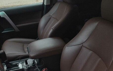 Toyota Land Cruiser Prado 150 рестайлинг 2, 2015 год, 3 345 000 рублей, 16 фотография