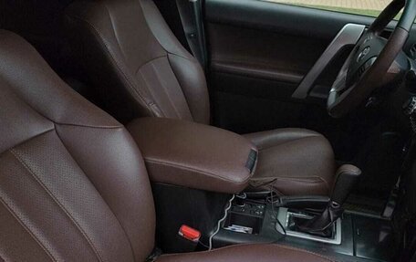 Toyota Land Cruiser Prado 150 рестайлинг 2, 2015 год, 3 345 000 рублей, 17 фотография