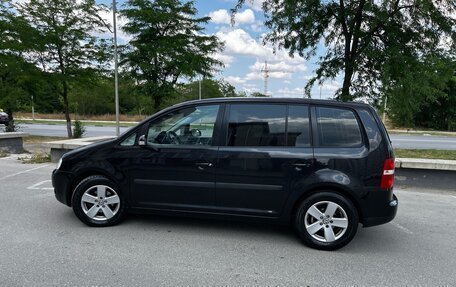 Volkswagen Touran III, 2005 год, 740 000 рублей, 4 фотография