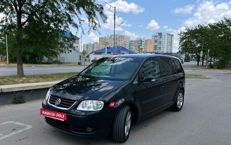 Volkswagen Touran III, 2005 год, 740 000 рублей, 7 фотография