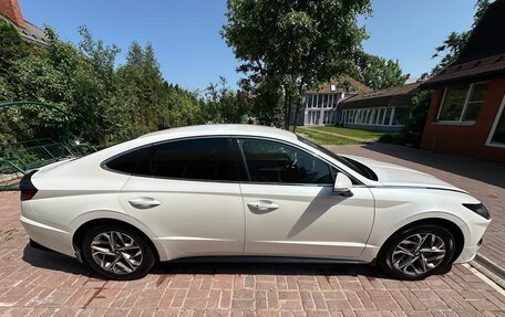 Hyundai Sonata VIII, 2021 год, 2 700 000 рублей, 6 фотография
