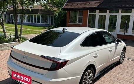 Hyundai Sonata VIII, 2021 год, 2 700 000 рублей, 3 фотография