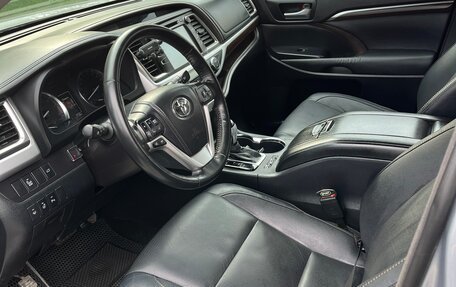 Toyota Highlander III, 2014 год, 3 190 000 рублей, 6 фотография