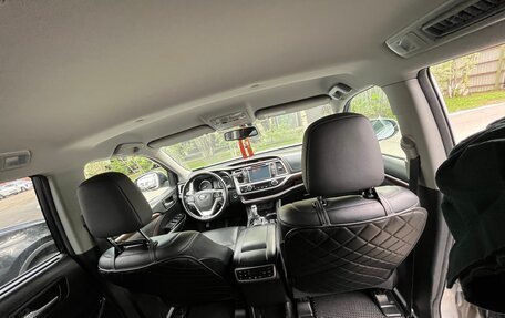 Toyota Highlander III, 2014 год, 3 190 000 рублей, 5 фотография