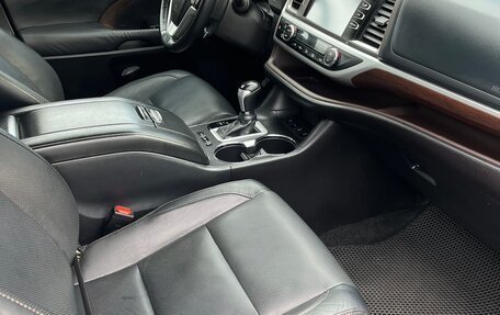 Toyota Highlander III, 2014 год, 3 190 000 рублей, 10 фотография