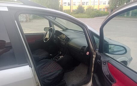 Opel Zafira A рестайлинг, 1999 год, 150 000 рублей, 3 фотография