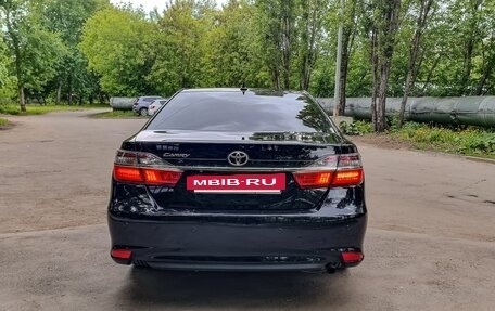 Toyota Camry, 2017 год, 2 650 000 рублей, 6 фотография