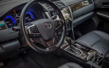 Toyota Camry, 2017 год, 2 650 000 рублей, 12 фотография